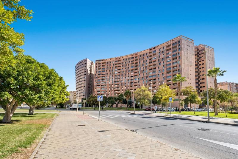 Foto 37355710-7b4f-4145-be60-ce103a3c4eb1. Appartement avec parking piscine dans El Tejar - Hacienda Bizcochero Málaga