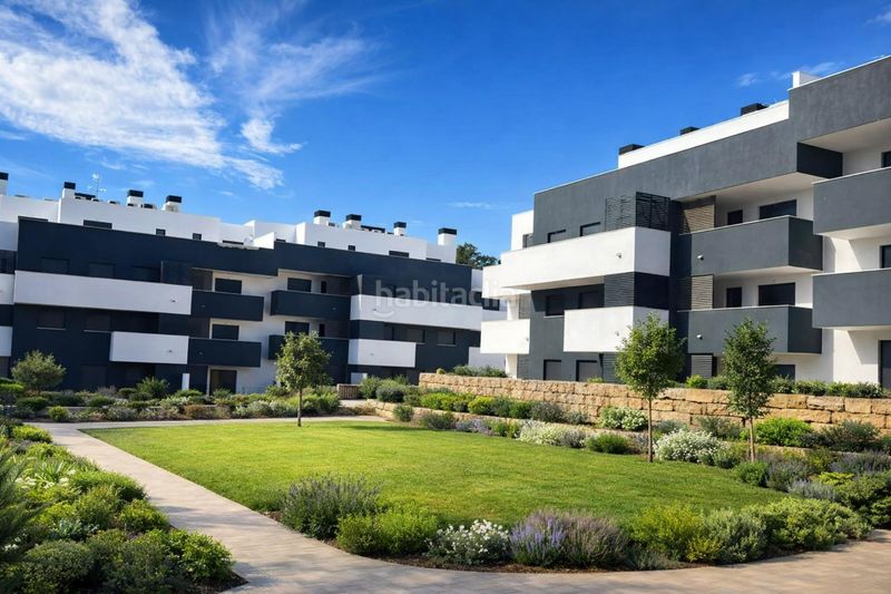 Foto b98f512e-91ba-4391-b27c-7850f11ef093. Pis amb aparcament piscina a Santa Isabel Málaga