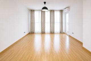 Flat in Calle DE NAVARRO LEDESMA