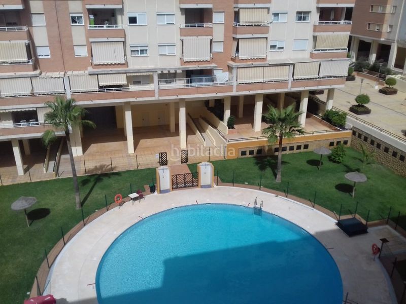 Foto c743a954-b2e9-4b6b-abd5-9695e3cecb80. Lloguer pis amb piscina a El Consul - Ciudad Universitaria - El Romeral Málaga
