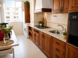 Location Appartement à Portada Alta - Pol. Crta. De Cártama. Alquiler exclusivo para estudiantes  3 dormitorios