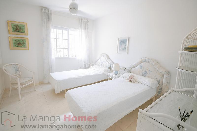 Foto 127aa2cd-85a9-40a8-92aa-2d53e546cc54. Chalet dans n/a dans Playa de las Gaviotas - El Pedrucho Manga del Mar Menor (La)