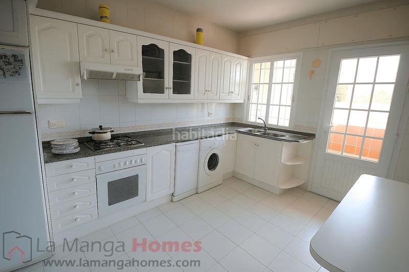 Foto b6b7bbe8-5e73-422e-8c85-072fcdd06f8c. Chalet dans n/a dans Playa de las Gaviotas - El Pedrucho Manga del Mar Menor (La)