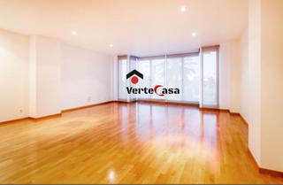 Pis  De la alameda. Piso en venta en exposicio, 3 dormitorios.