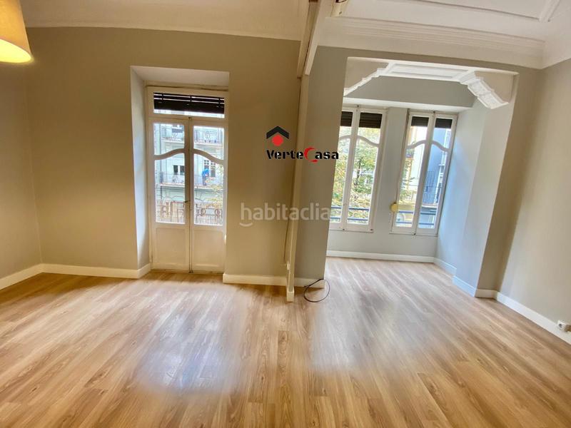 Foto a0560f01-b88a-4076-9084-0312a54ab39b. Alquiler piso  en alquiler en ensanche, 3 dormitorios. en Valencia