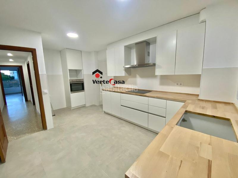 Foto 28e78bea-79c1-4cab-b1cd-af5fa9d798a0. Rent flat with heating parking in Ciutat Universitaria Valencia