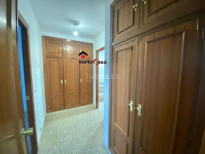 Foto b1ddd7b5-d6eb-4b2d-be0c-d1fd968ba21b. Rent flat with heating parking in Ciutat Universitaria Valencia