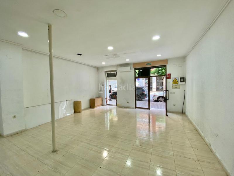 Foto eb1aadc3-e509-4c7c-b471-c2d8ff159638. Local comercial a La Petxina Valencia