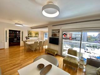 Pis  Cronista carreres. Piso en venta en ciutat vella, 5 dormitorios.