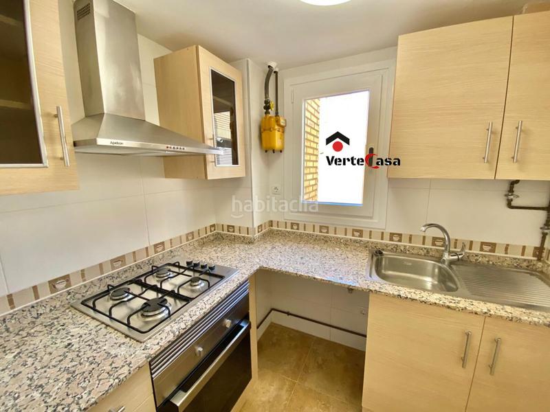Foto 075e0acc-0b62-4c56-a8ac-7a1c8d7c8f3a. Rent flat with heating in La Petxina Valencia