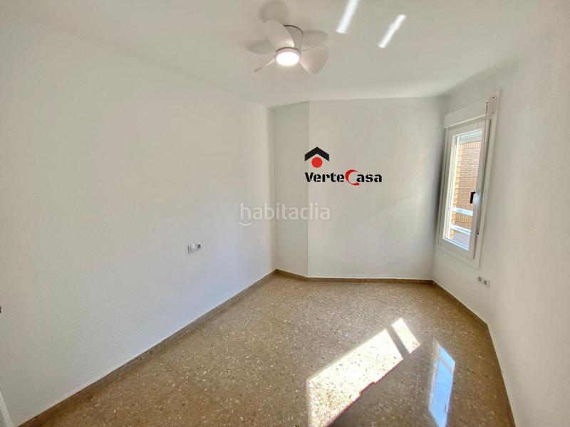 Foto 98f29821-dcf1-46b4-a23d-1ec9fb85174f. Rent flat with heating in La Petxina Valencia
