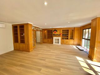 Location Appartement  Marti. Piso en alquiler en ensanche, 4 dormitorios.