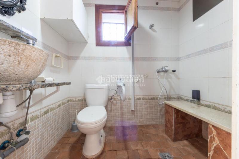 Foto 40f7f422-5eb4-4e1b-8279-395a7122d317. Casa aparellada amb piscina a Altafulla