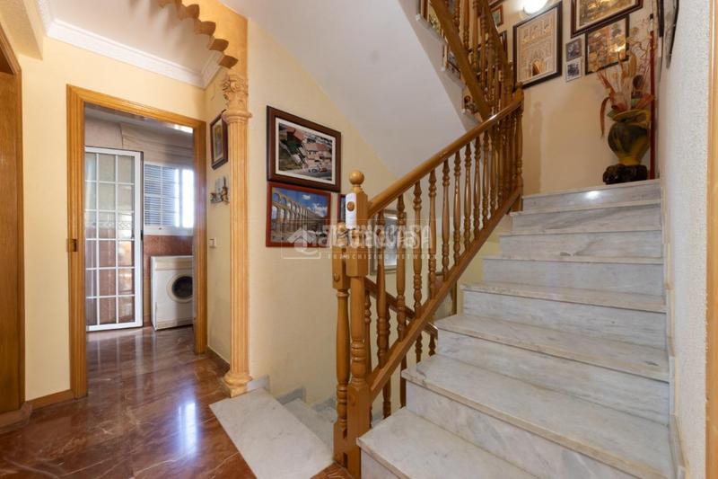 Foto 96506d1c-8b2e-48d7-a700-94d2d176d99a. Casa aparellada amb piscina a Altafulla