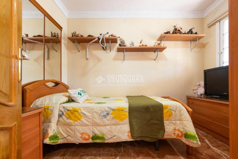 Foto a37e921a-574c-4ef8-8b01-052d238d0a10. Casa aparellada amb piscina a Altafulla