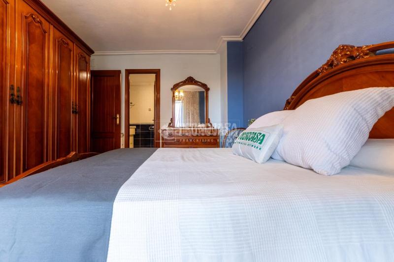 Foto 98e5a898-de1f-4c99-a9f9-7c228e255971. Pis amb calefacció aparcament a Nou Eixample Sud Tarragona