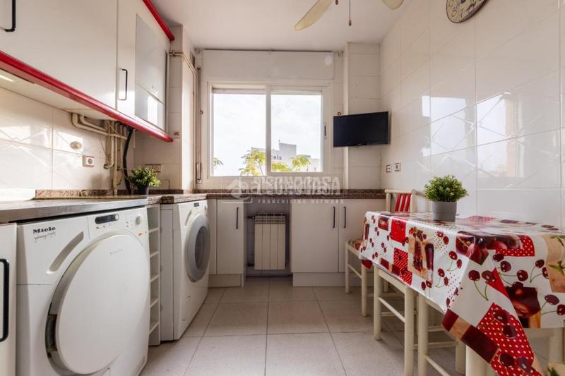 Foto f530c6ac-4ca2-4ce6-b22d-a92abba47666. Pis amb calefacció aparcament a Nou Eixample Sud Tarragona