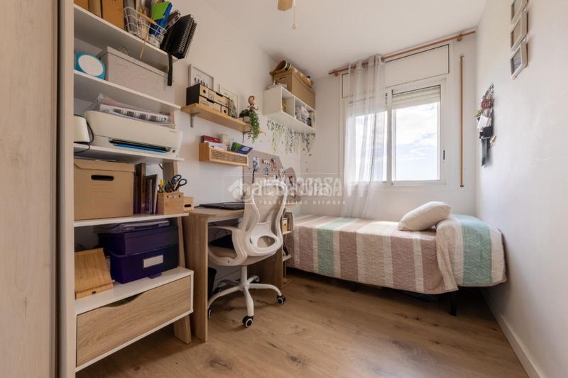 Foto 2eca9be5-64b8-4787-8c35-49c041019036. Pis amb aparcament a Vila-seca poble Vila-seca