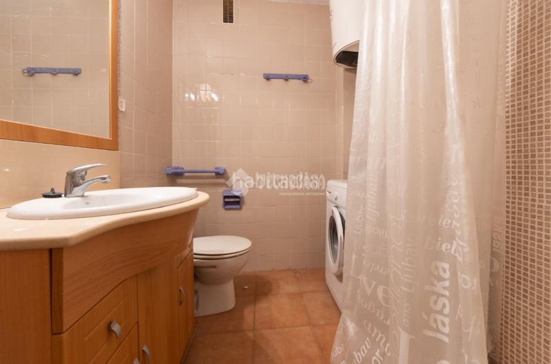 Foto b02fb8b4-8076-4869-b47c-1d03ad33178b. Estudi a La Pineda Vila-seca