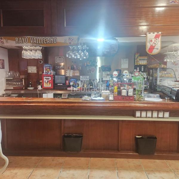 Foto 807049f7-f660-4693-b3c4-78d38a0a58c6. Local comercial  en puente de vallecas en Madrid