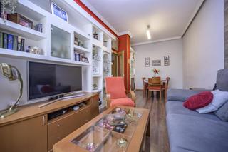 Planta baixa  De humanes. Piso 3dormitorios, garaje y tarstero. parla centro