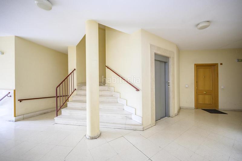 Foto e7b769d6-b815-45ca-bb96-2a59dbb7564f. Planta baja piso 3dormitorios, garaje y tarstero. Centro en Parla