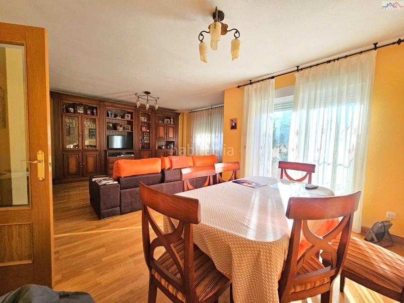 Foto c9f08b14-15f1-4087-bfea-068f2b9f793f. Casa adossada amb calefacció aparcament a Seseña nuevo Seseña