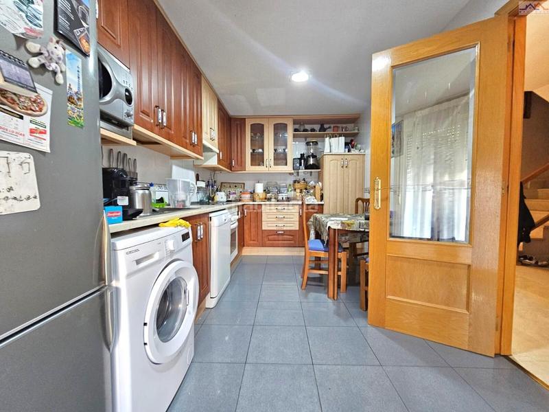 Foto d7c95f74-fc20-469e-9fcf-fd28dd10c643. Casa adossada amb calefacció aparcament a Seseña nuevo Seseña
