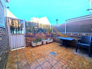 Casa adossada  Camelias. Chalet adosado de 5 dormitorios. sesea nuevo.