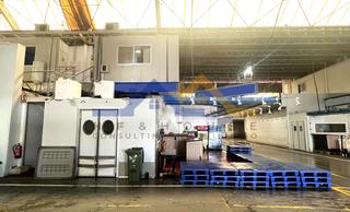 Nau industrial  Madrid. Nave de marisco y pescado en mercamadrid.