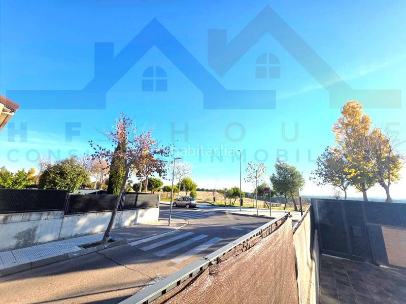 Foto 207915d8-eb92-4c28-9514-8d3f2847ba3a. Casa amb calefacció aparcament piscina a La Dehesa - El Pinar Navalcarnero