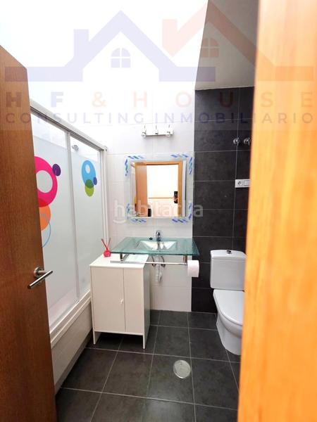 Foto 321c8363-7e67-4b19-96a9-dfa456fdc95c. Casa amb calefacció aparcament piscina a La Dehesa - El Pinar Navalcarnero