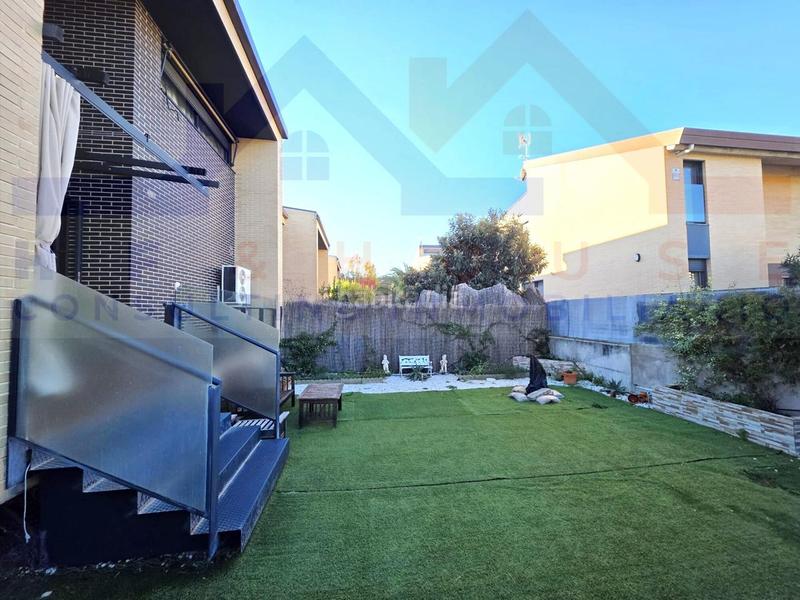 Foto 8e4d0067-e8fd-442d-b3b0-34ef9cd67905. Casa amb calefacció aparcament piscina a La Dehesa - El Pinar Navalcarnero