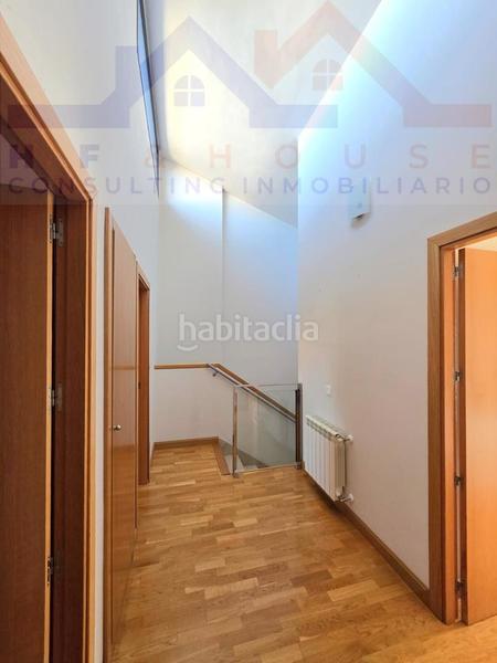 Foto ce2485ae-4767-49e8-ad3a-9358c1c2b4e3. Casa amb calefacció aparcament piscina a La Dehesa - El Pinar Navalcarnero