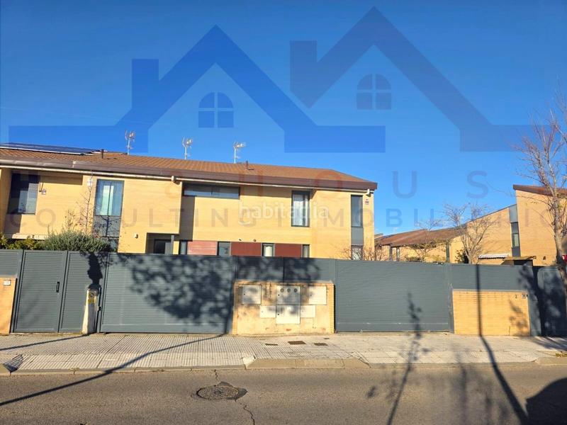 Foto dd98e88b-9121-490a-a1ec-50306300fe35. Casa amb calefacció aparcament piscina a La Dehesa - El Pinar Navalcarnero