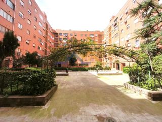 Piso  De pablo neruda. Amplio piso de 3 dormitorios  en av.pablo neruda