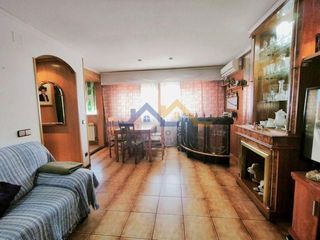 Pis  De pablo neruda. Piso 3 dormitorios y ascensor en av.pablo neruda