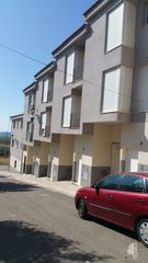 Semi detached house in Villar del Arzobispo. Casa adosada con 3 habitaciones y parking