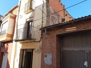 Maison jumelée à Castellserà. Casa adosada con 2 habitaciones