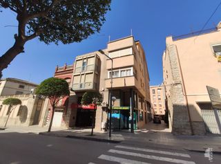 Appartamento in Borges Blanques (Les). Tercero con 2 habitaciones