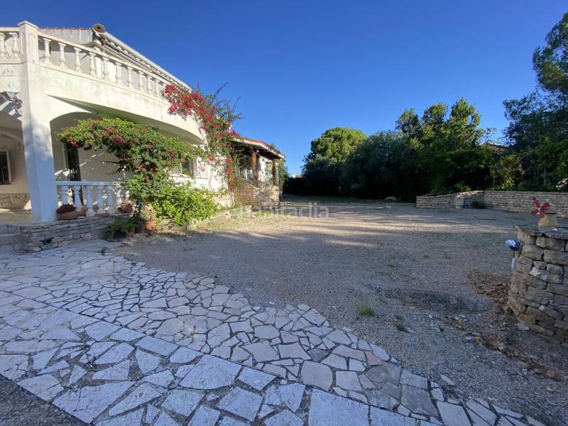 Foto f833bcb4-43a5-4637-b489-600fd851c1c0. Xalet amb aparcament a Nord Sant Carles de la Ràpita