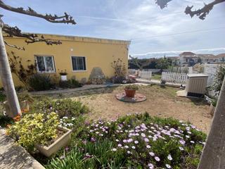 Xalet a Alcanar. Villa en venta en alcanar, 3 dormitorios.