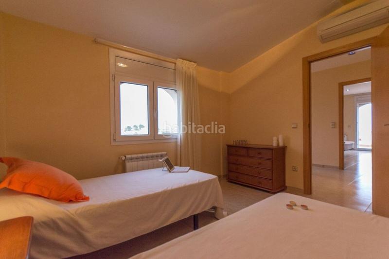 Foto aa2e3291-680a-42ad-af0c-8581733b5a07. Xalet amb calefacció aparcament piscina a Ampolla (L´)