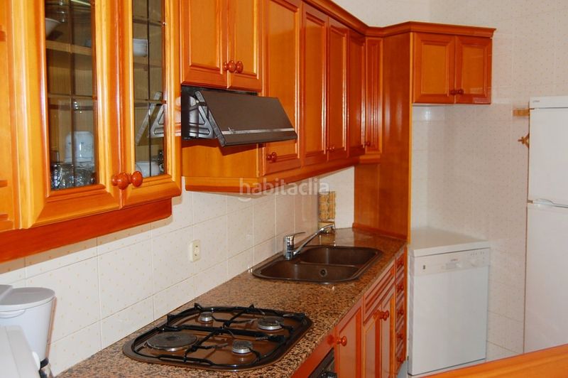 Foto b8f1aeb7-7e96-432d-9cce-be59a709f679. Xalet amb aparcament piscina a Deltebre