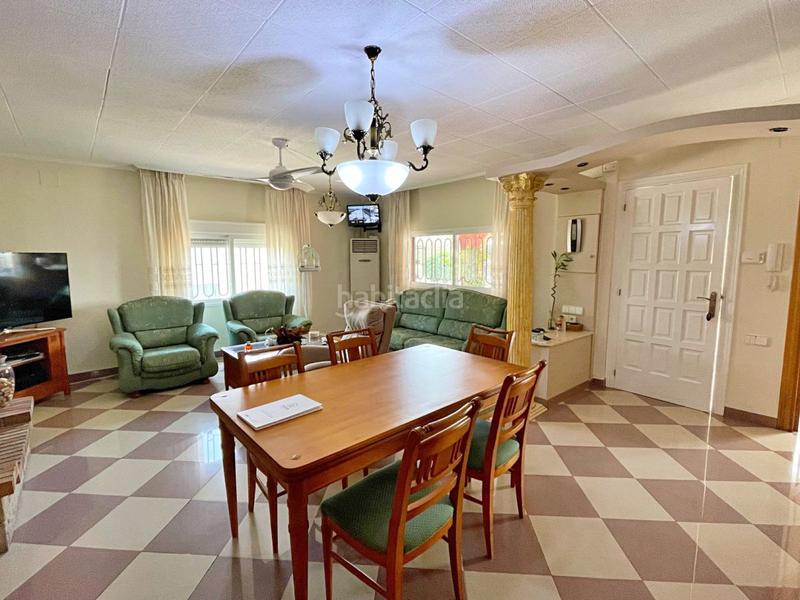 Foto 40235002-a0a2-41e4-ba1c-ed4a3cfb8ff9. Chalet with parking in Aldover