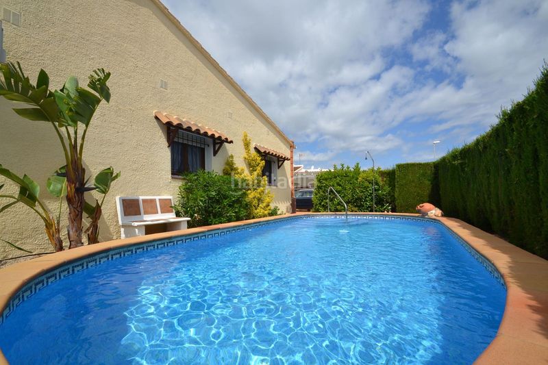 Foto 9abcb3c6-a342-4a03-a170-00209b712ffb. Xalet amb aparcament piscina a Deltebre