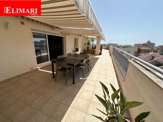 Appartement à Nord. Apartamento en venta en centro, 3 dormitorios.