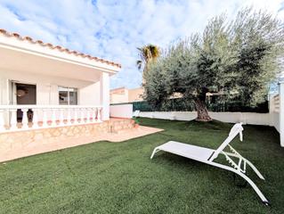 Xalet a Deltebre. Chalet en venta en riumar, 3 dormitorios.