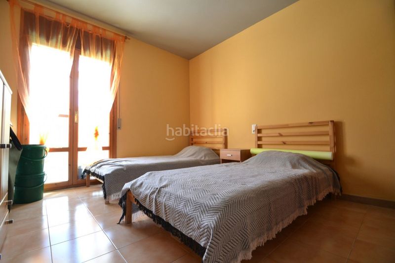 Foto 968fd766-b828-4761-a621-1f8a57015fd1. Xalet amb aparcament piscina a Deltebre