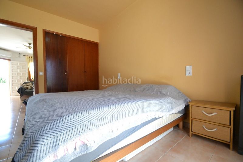 Foto f9609c8d-0414-4f6a-bf22-e425922ee927. Xalet amb aparcament piscina a Deltebre